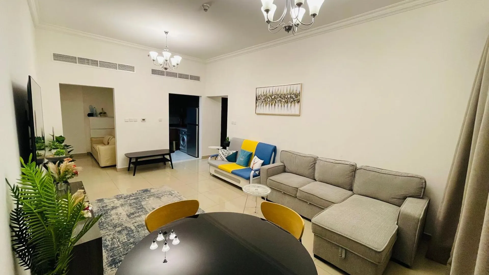 Stylish Fairview Stay In Business Bay Canal View Marasi Drive Dubaj
