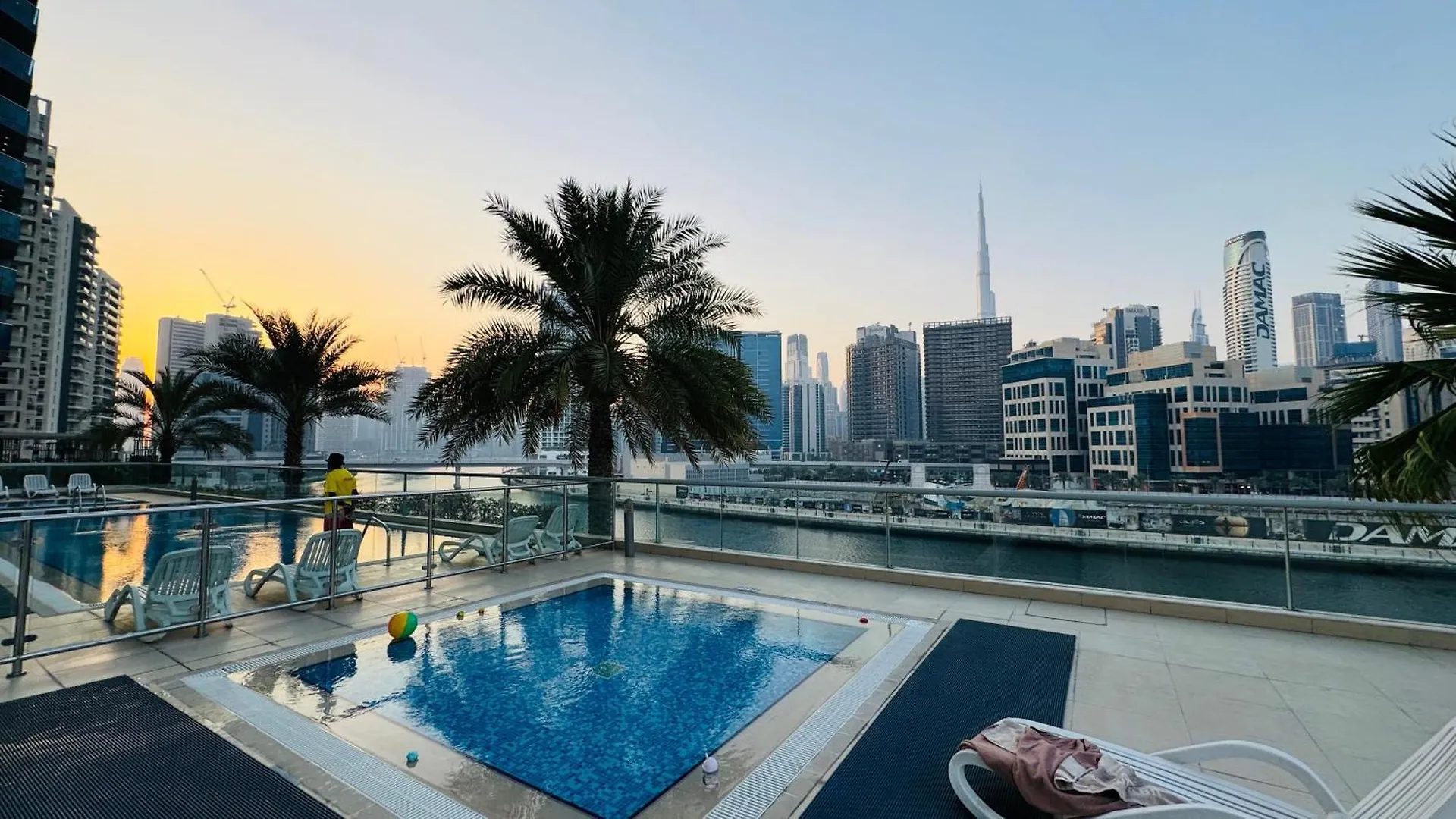 Stylish Fairview Stay In Business Bay Canal View Marasi Drive Dubai