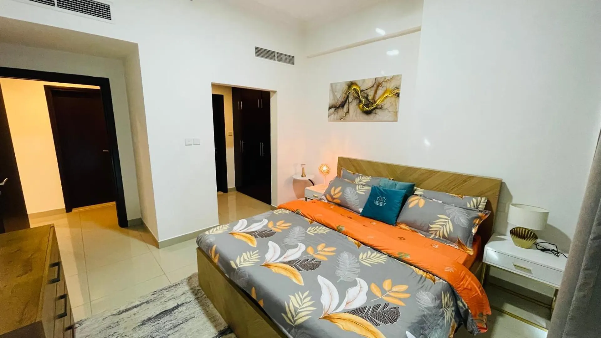 Stylish Fairview Stay In Business Bay Canal View Marasi Drive Dubai United Arab Emirates